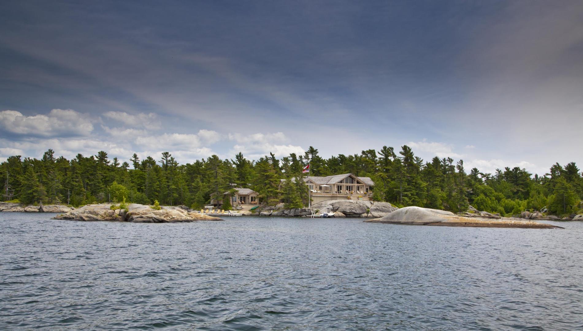 Cambria Island image