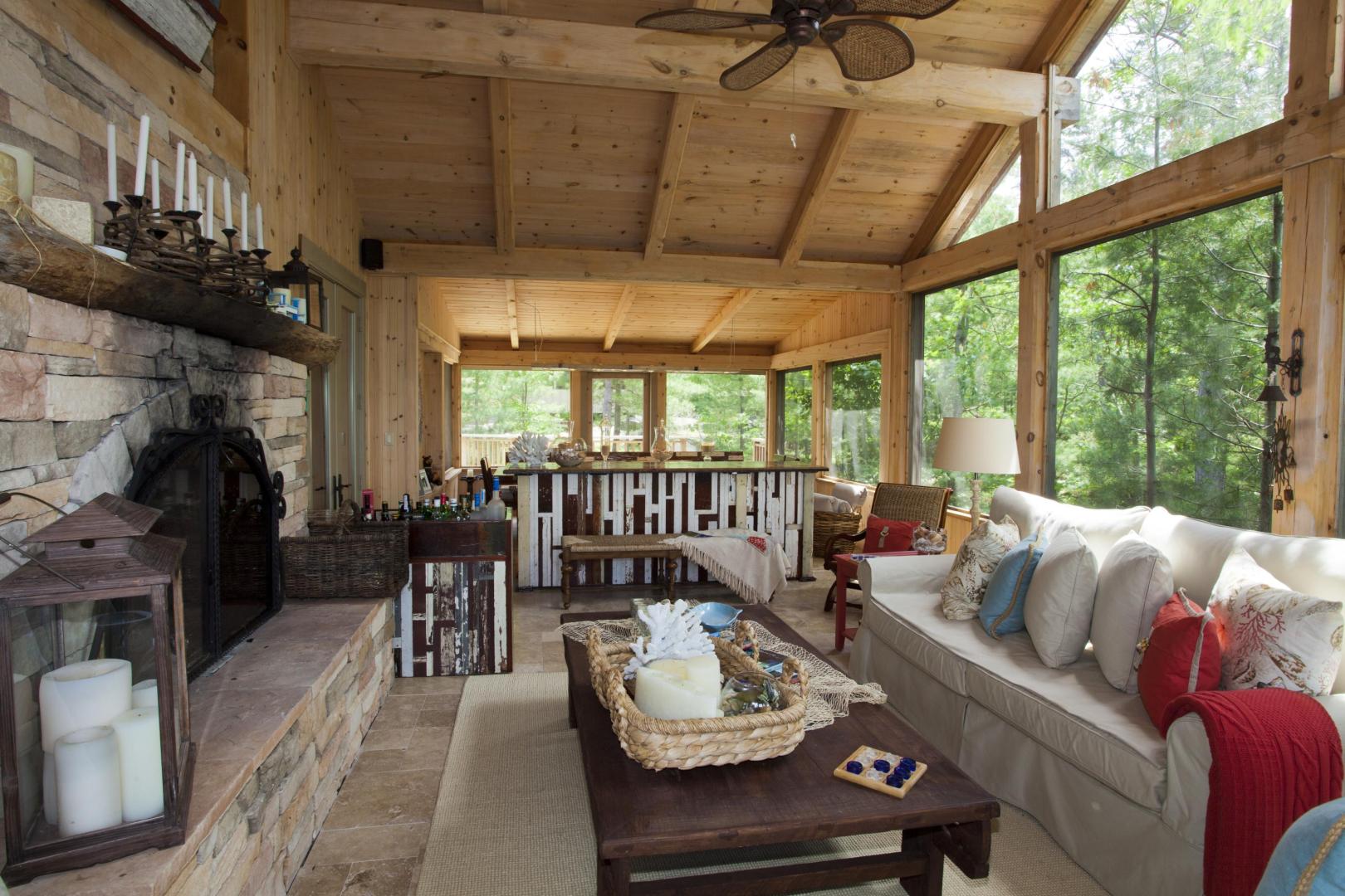 Cambria Island image