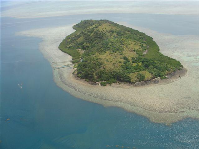 Tovu Island image