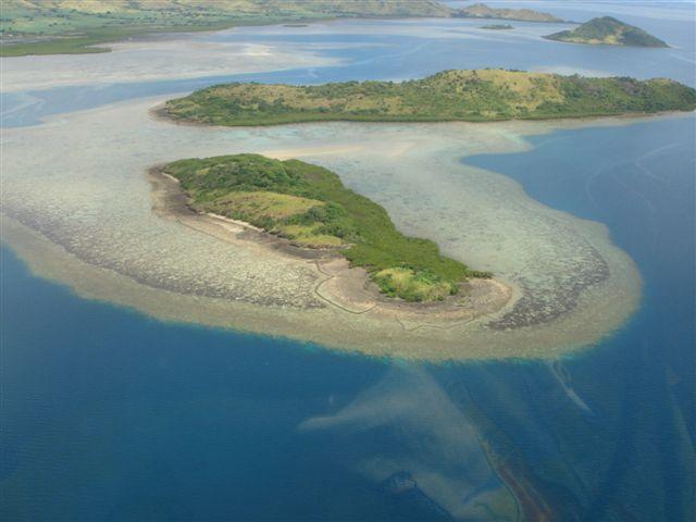Tovu Island image