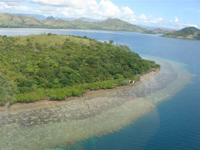Tovu Island image