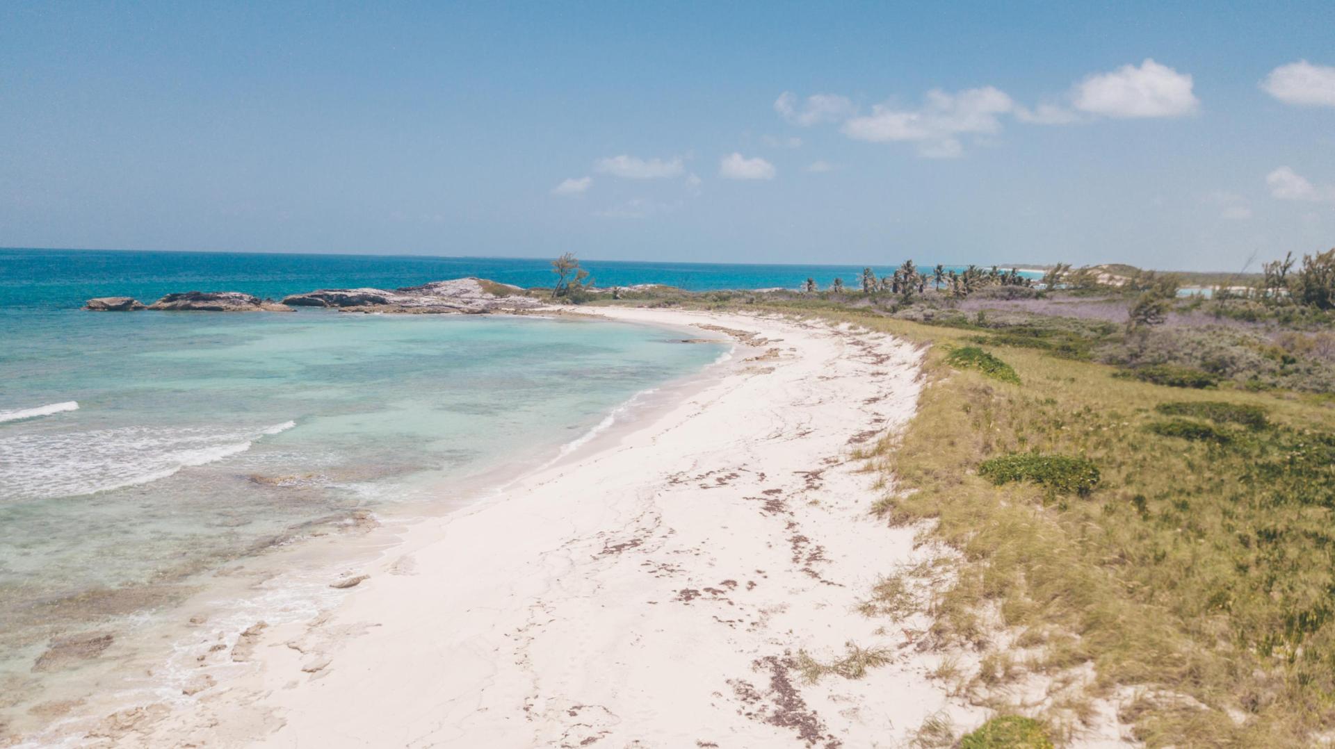 Hawks Nest Cay, 26 acres image