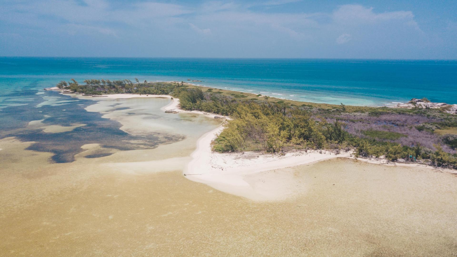 Hawks Nest Cay, 26 acres image