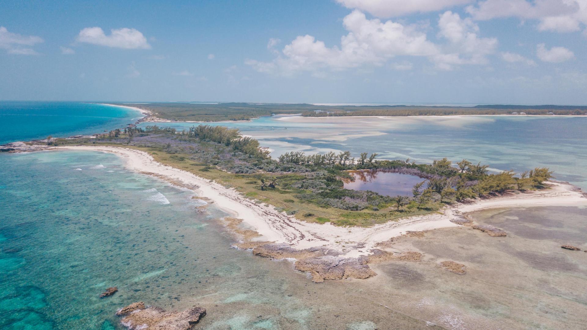 Hawks Nest Cay, 26 acres image