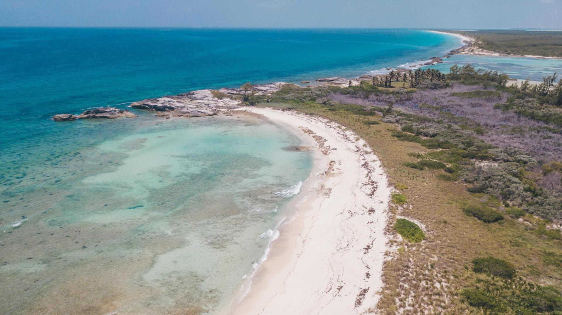 Hawks Nest Cay, 26 acres image