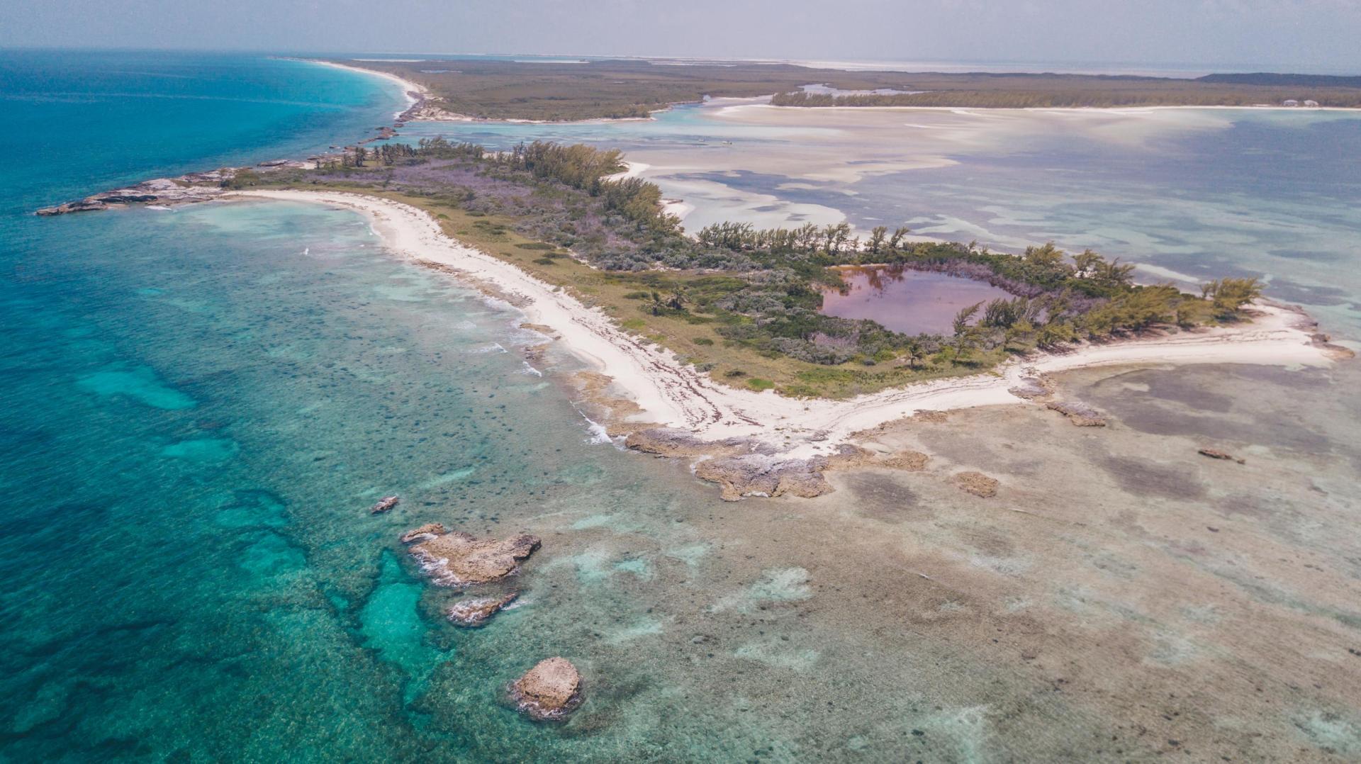 Hawks Nest Cay, 26 acres image