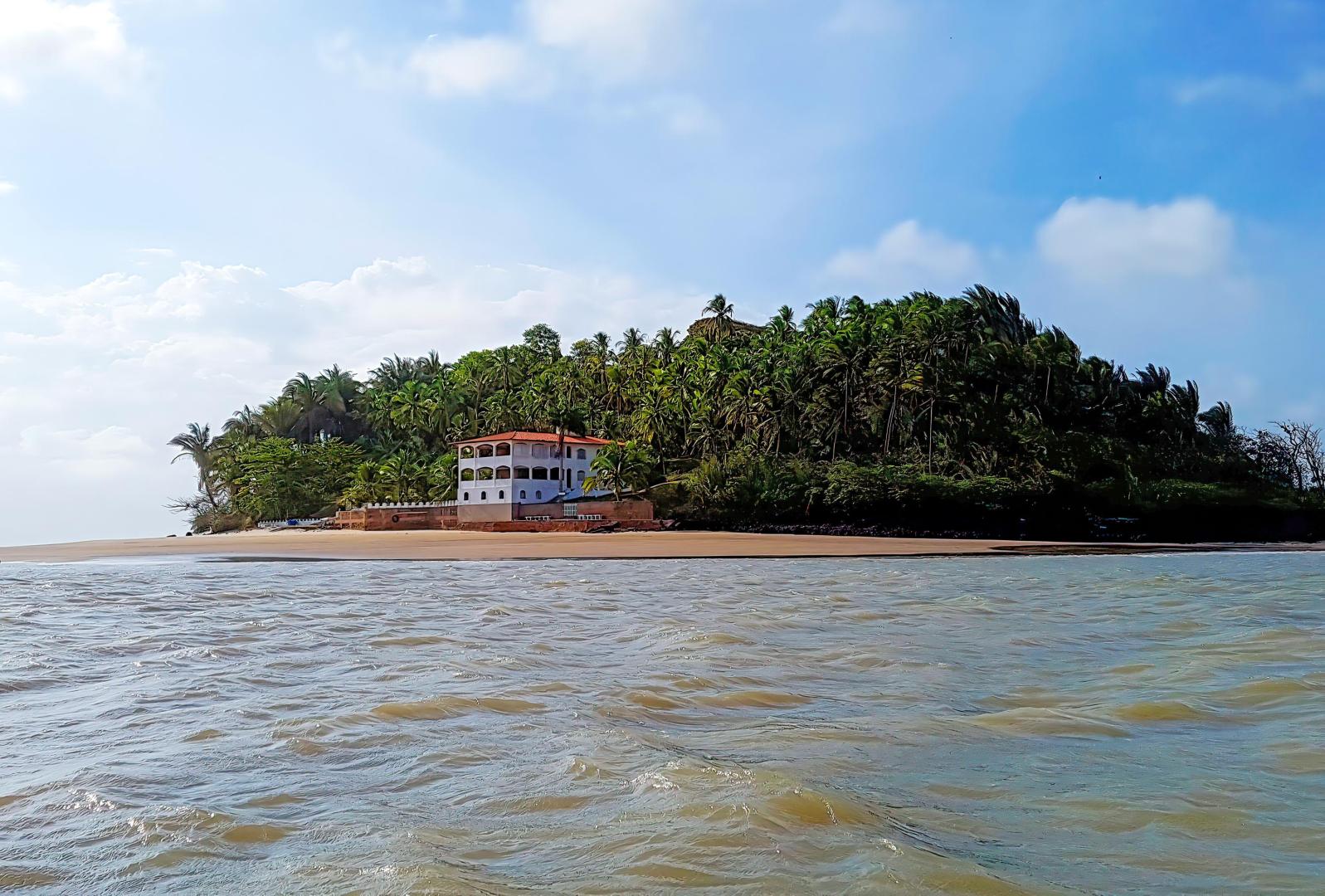 Sao Luis Island Pair image