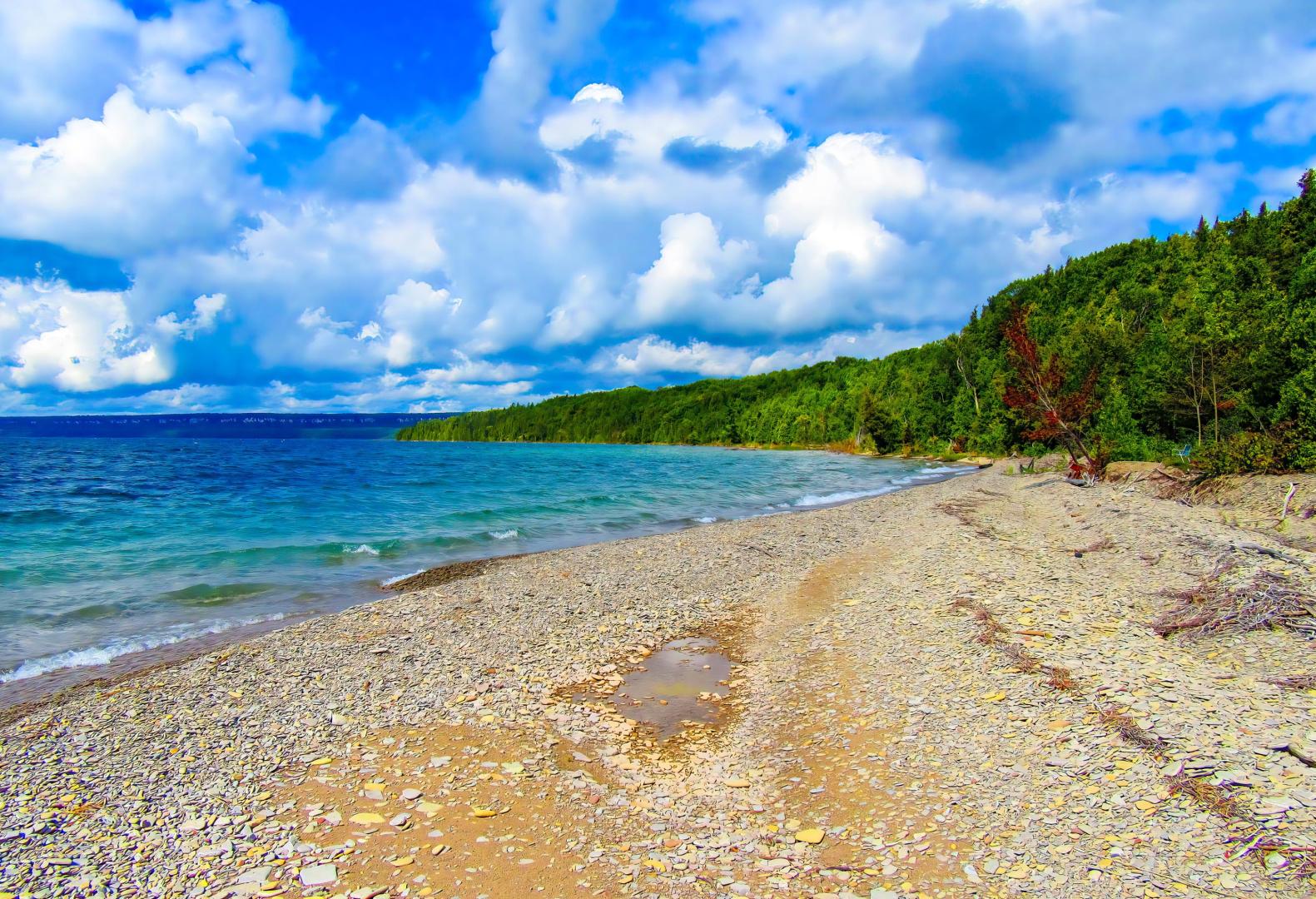 White Cloud Island image