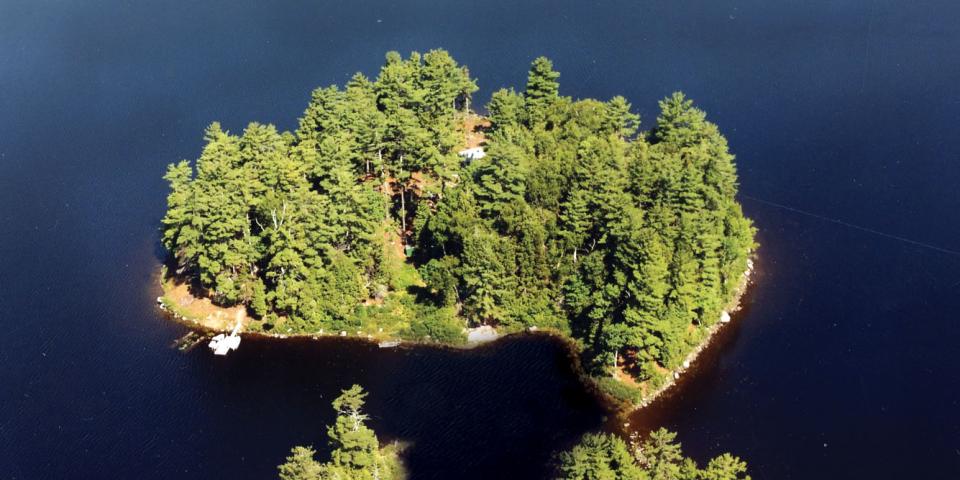 Brown Island image
