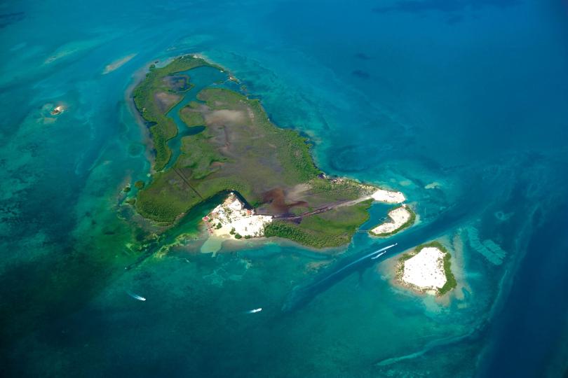 Spanish Lookout Caye image