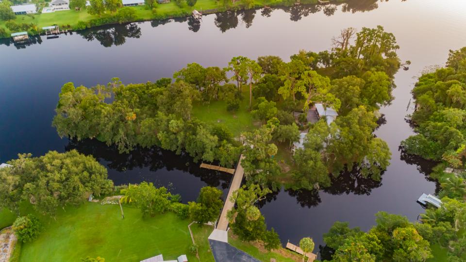 Ravens Nest Island image