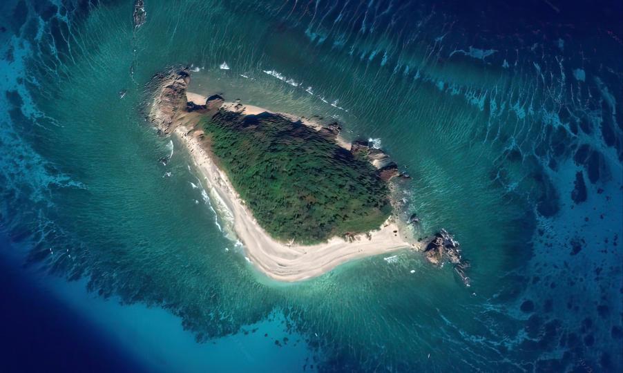 Camanga Island image