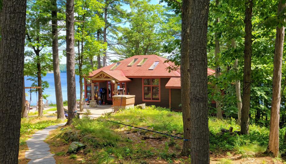 McLaren Island Point image