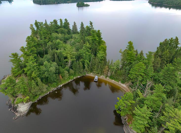 Private Island South image