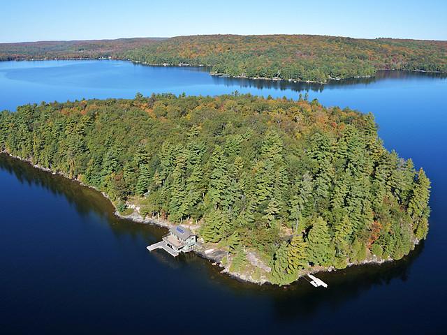 Fairview Island image